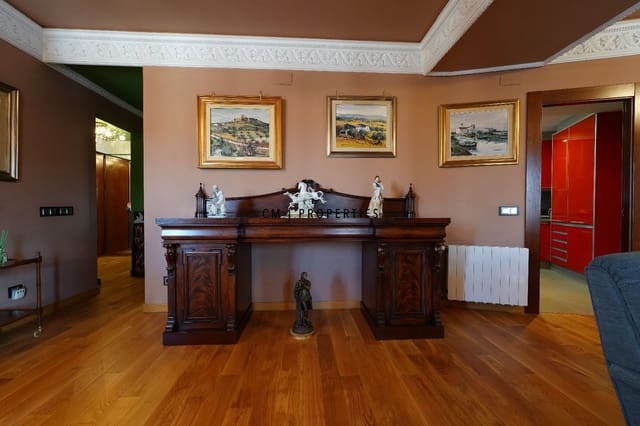 Appartement de 2 chambres à louer à Valence ville - 1 800 € (Ref: 9467778)