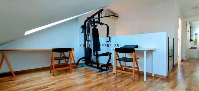 3 Zimmer Wohnung zu vermieten in Rocafort mit Garage - 2.000 € (Ref: 9469991)