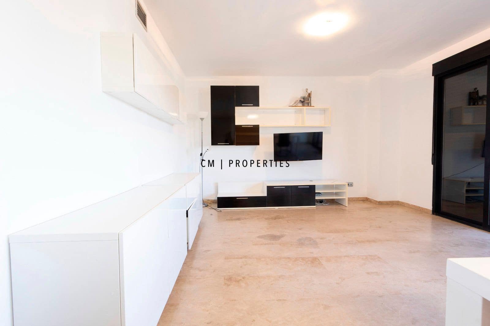 4 makuuhuone Kattohuoneisto vuokrattavana paikassa Valencia kaupunki mukana uima-altaan 
autotalli - 3 000 € (Ref: 9469993)