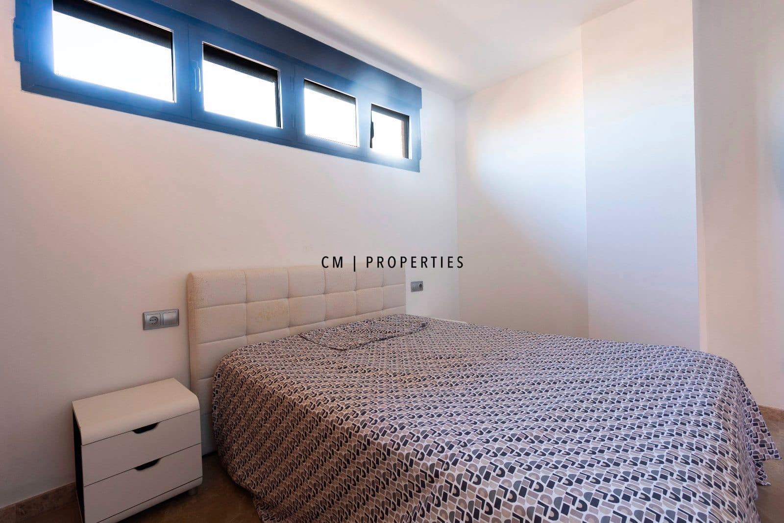 4 makuuhuone Kattohuoneisto vuokrattavana paikassa Valencia kaupunki mukana uima-altaan 
autotalli - 3 000 € (Ref: 9469993)