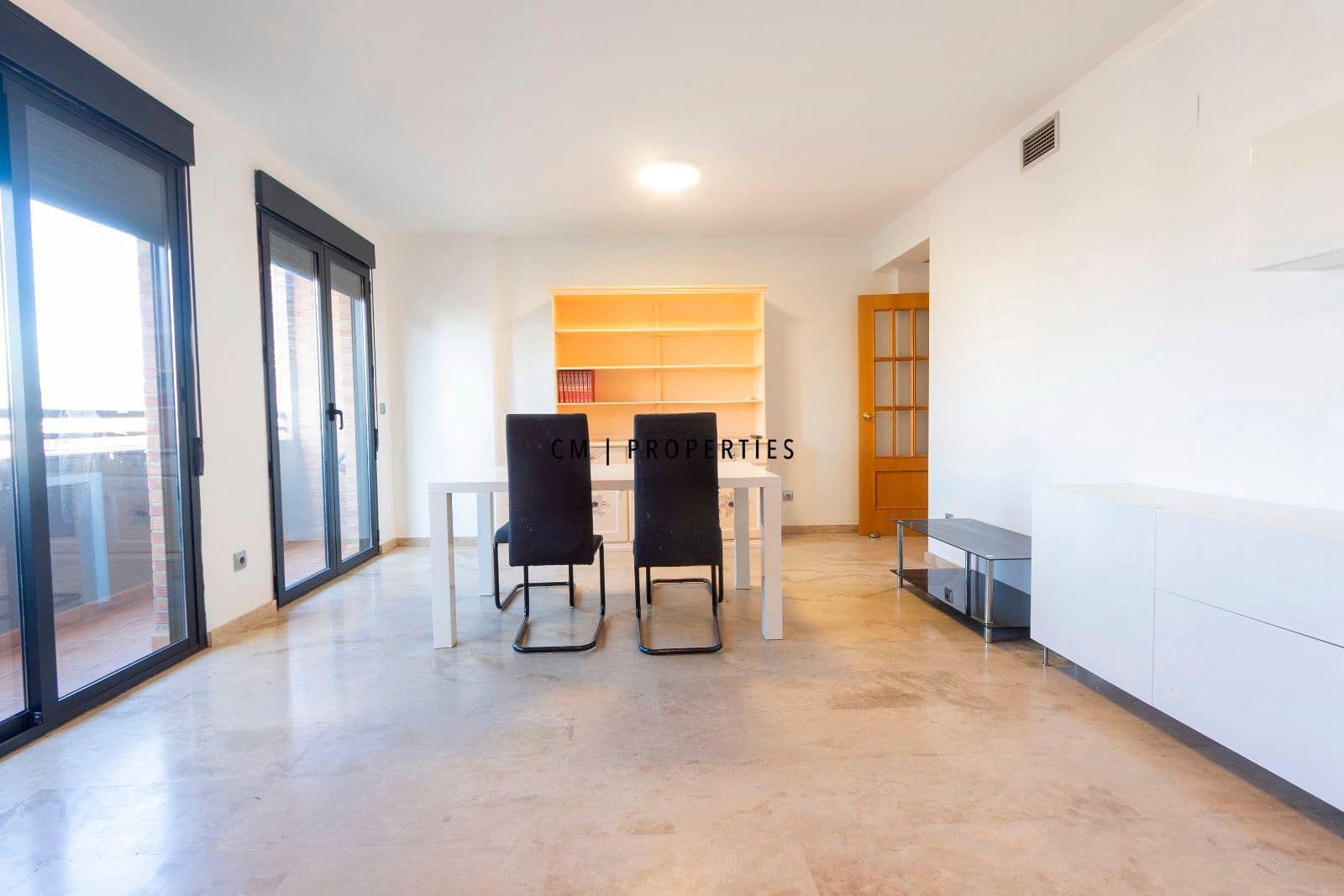 4 soveværelse Lejlighed til salg i Valencia by med swimmingpool garage - € 780.000 (Ref: 9470029)