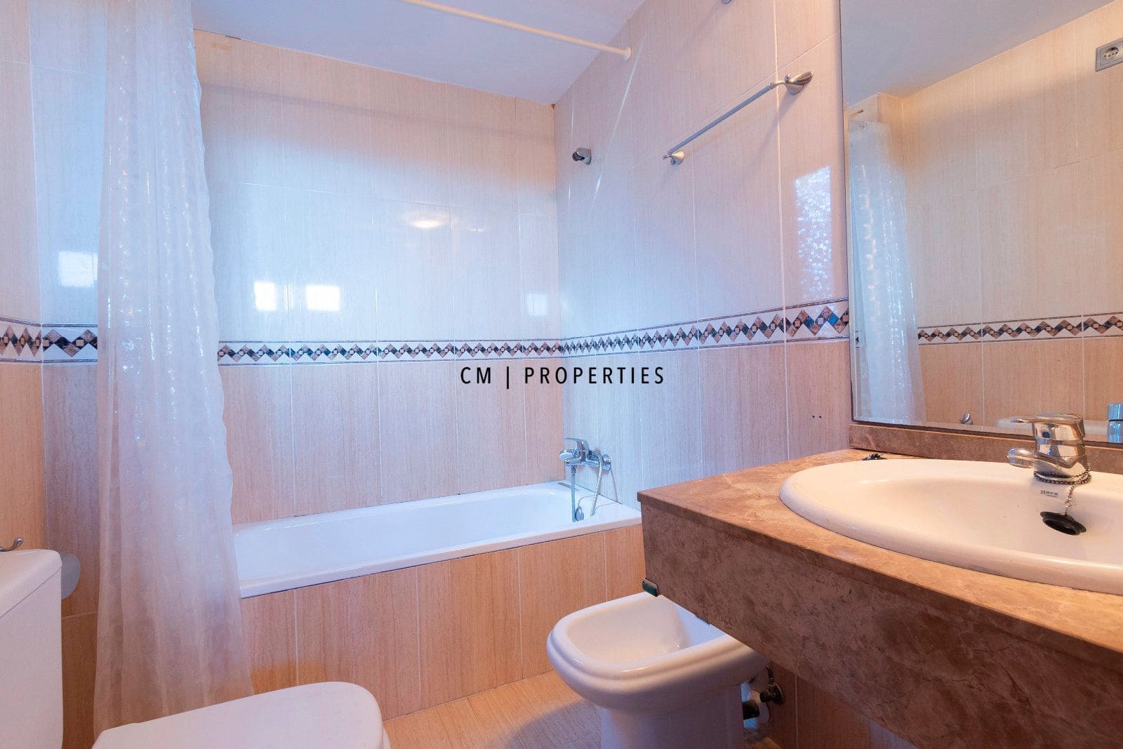 4 soveværelse Lejlighed til salg i Valencia by med swimmingpool garage - € 780.000 (Ref: 9470029)