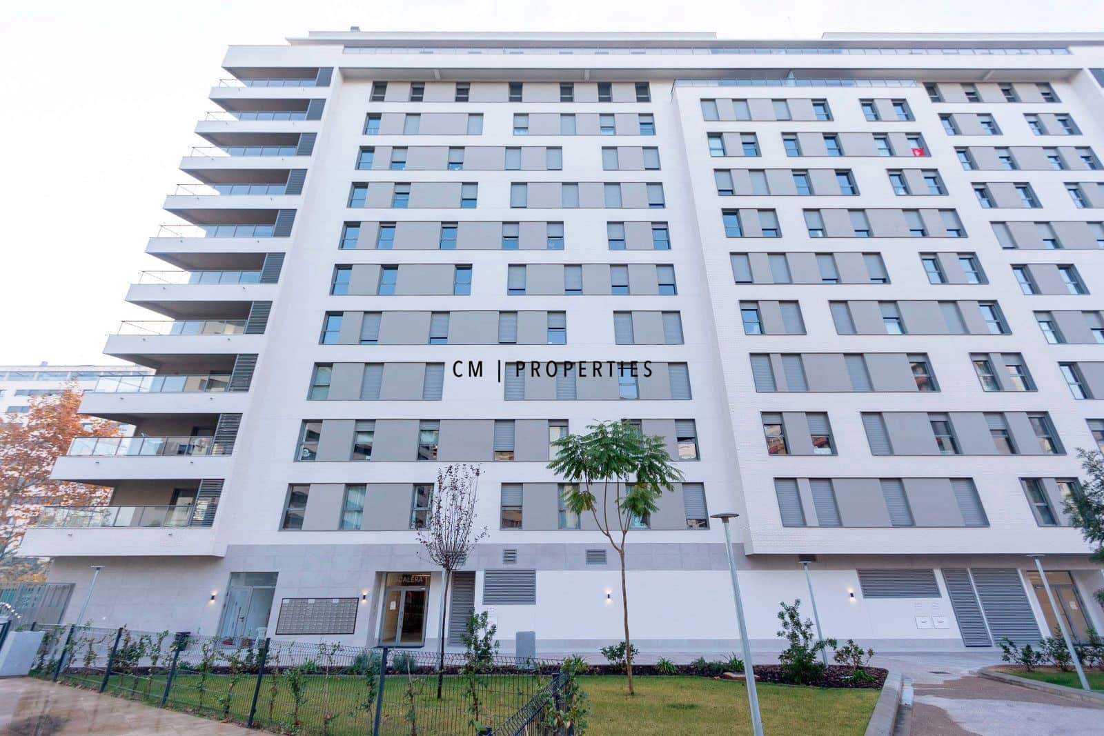 3 soverom Leilighet til leie i Valencia by med svømmebasseng garasje - € 2 000 (Ref: 9473213)