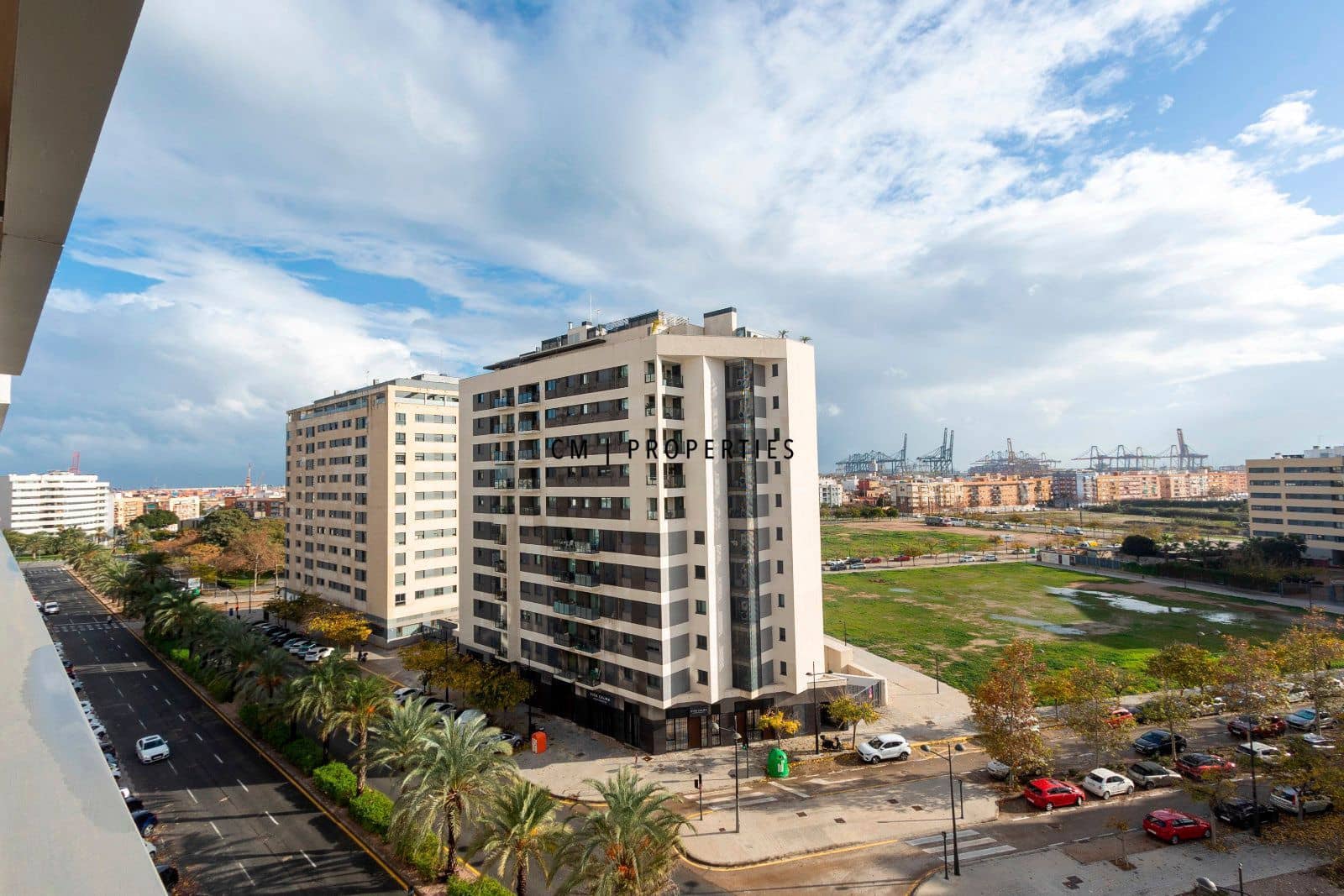 3 soverom Leilighet til leie i Valencia by med svømmebasseng garasje - € 2 000 (Ref: 9473213)