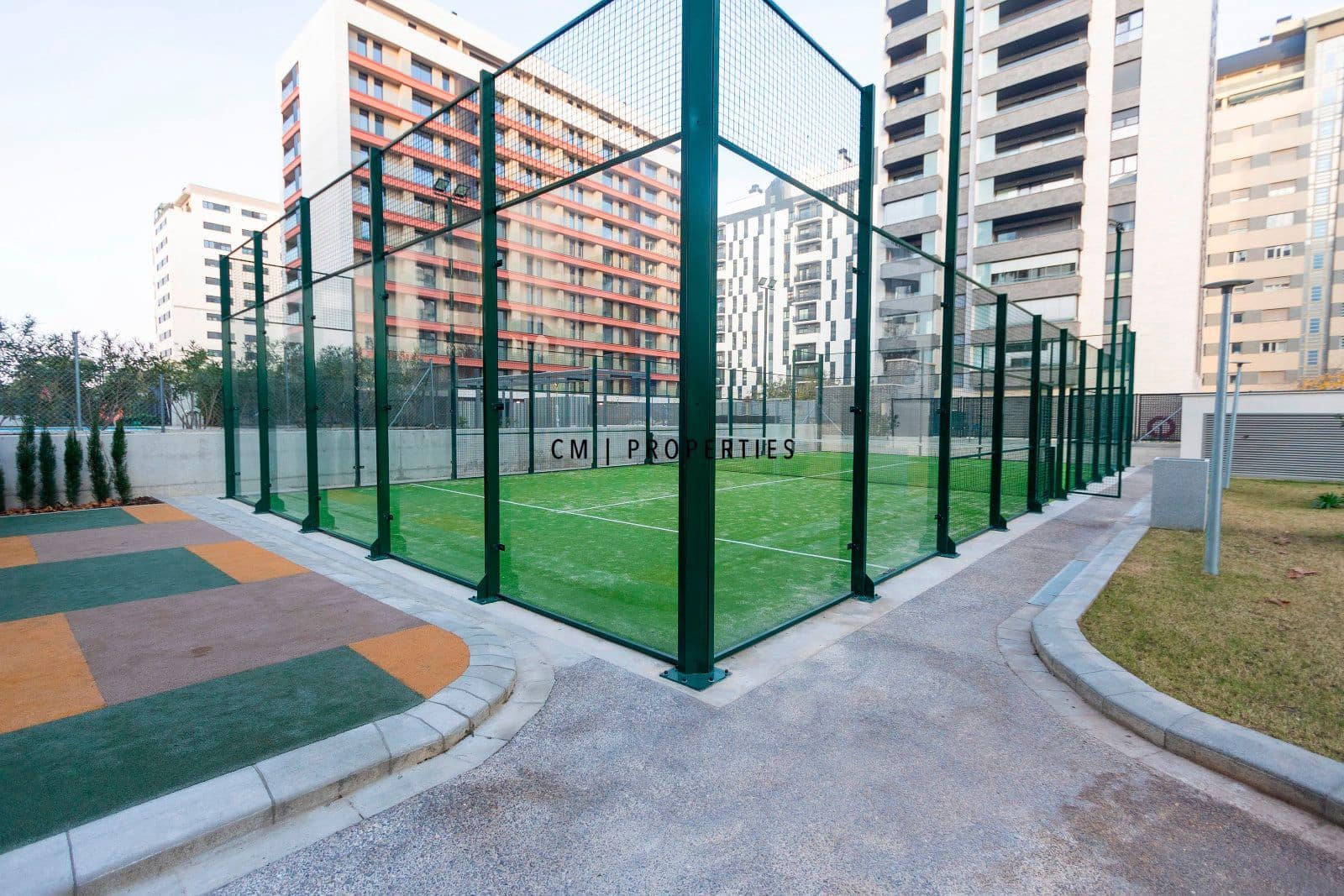 3 soverom Leilighet til leie i Valencia by med svømmebasseng garasje - € 2 000 (Ref: 9473213)