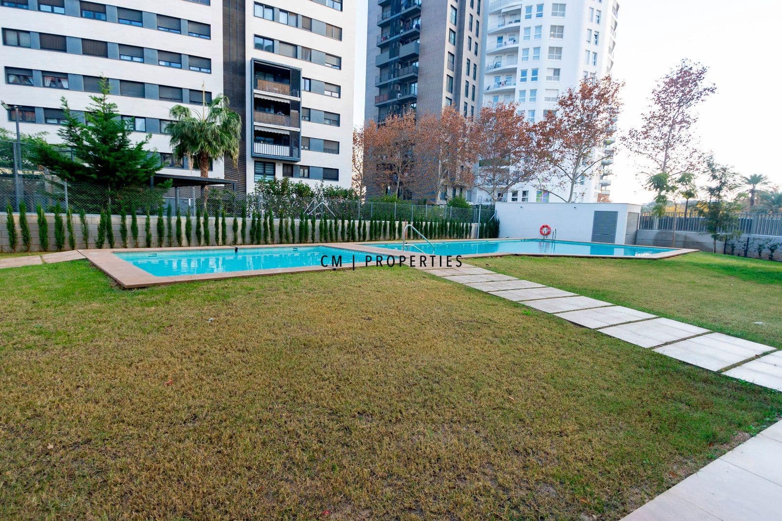 3 soverom Leilighet til leie i Valencia by med svømmebasseng garasje - € 2 000 (Ref: 9473213)