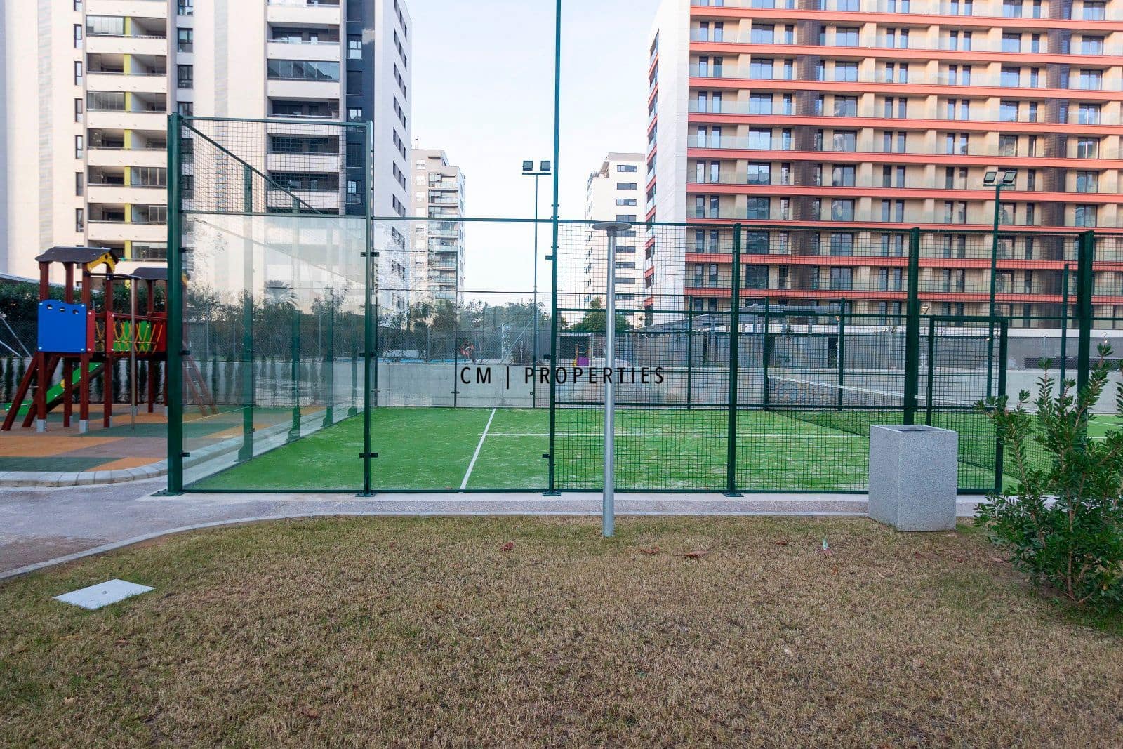 3 soverom Leilighet til leie i Valencia by med svømmebasseng garasje - € 2 000 (Ref: 9473213)