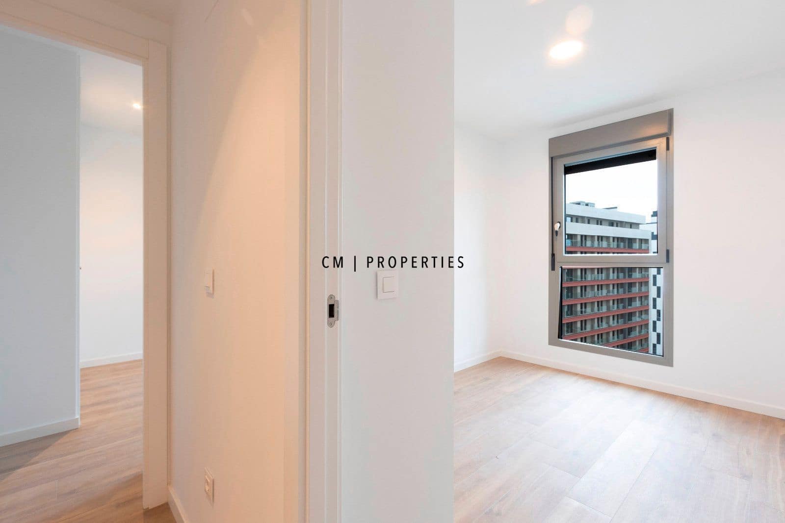 Piso de 3 habitaciones en València ciudad en alquiler con piscina garaje - 2.000 € (Ref: 9473214)