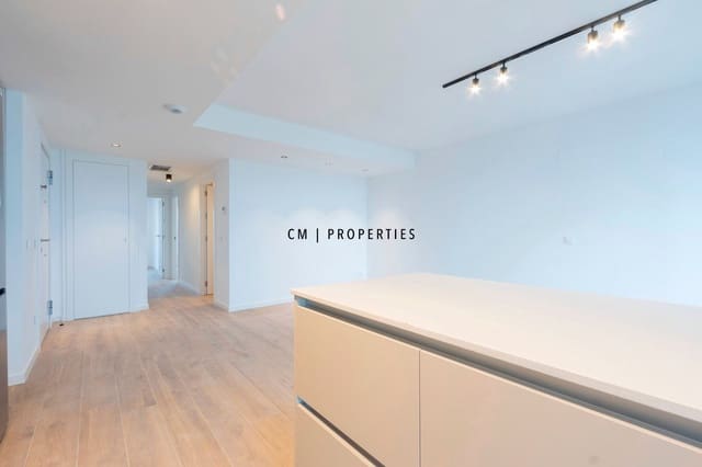 Piso de 3 habitaciones en València ciudad en alquiler con piscina garaje - 2.000 € (Ref: 9473214)