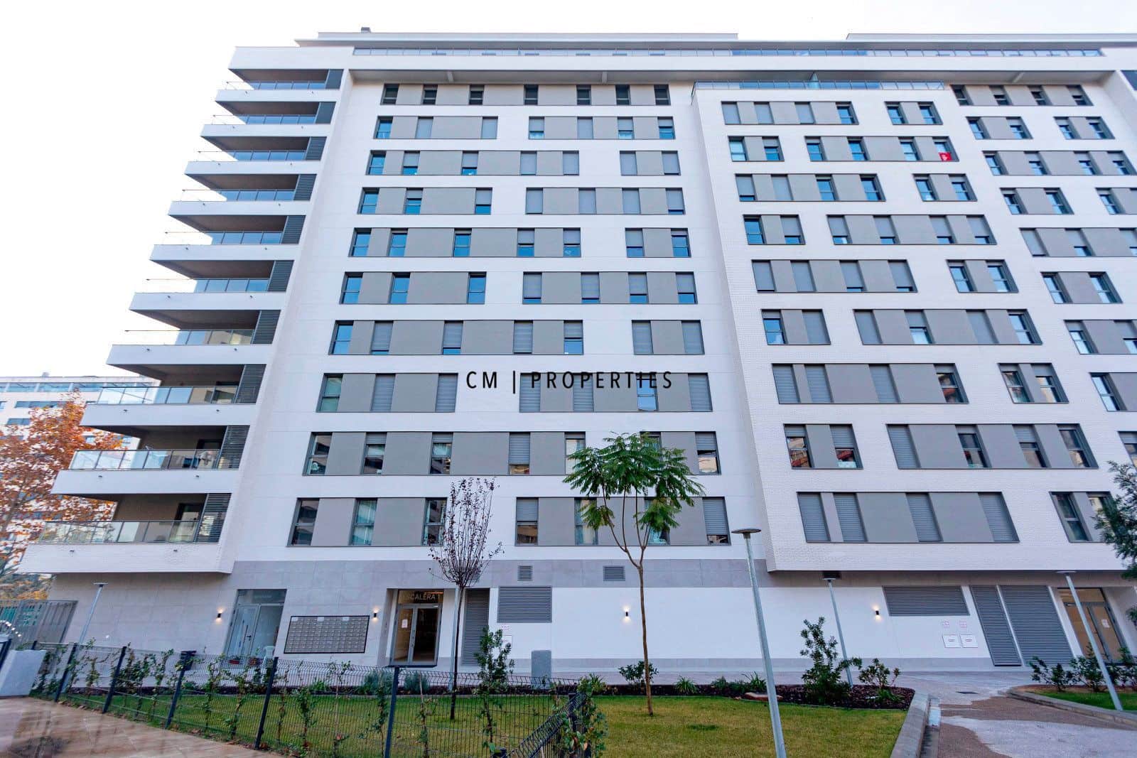 Piso de 3 habitaciones en València ciudad en alquiler con piscina garaje - 2.000 € (Ref: 9473214)