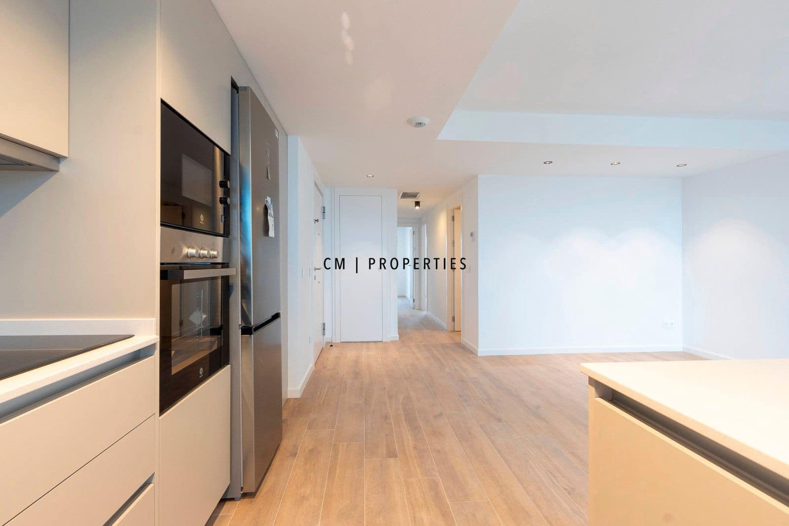 Piso de 3 habitaciones en València ciudad en alquiler con piscina garaje - 2.000 € (Ref: 9473214)