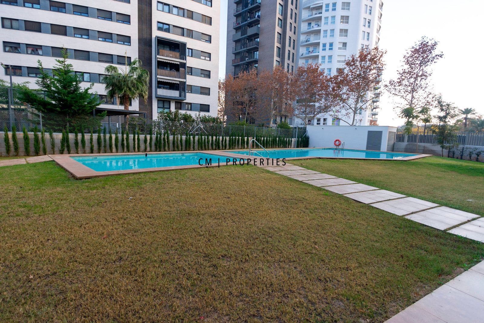 Piso de 3 habitaciones en València ciudad en alquiler con piscina garaje - 2.000 € (Ref: 9473214)