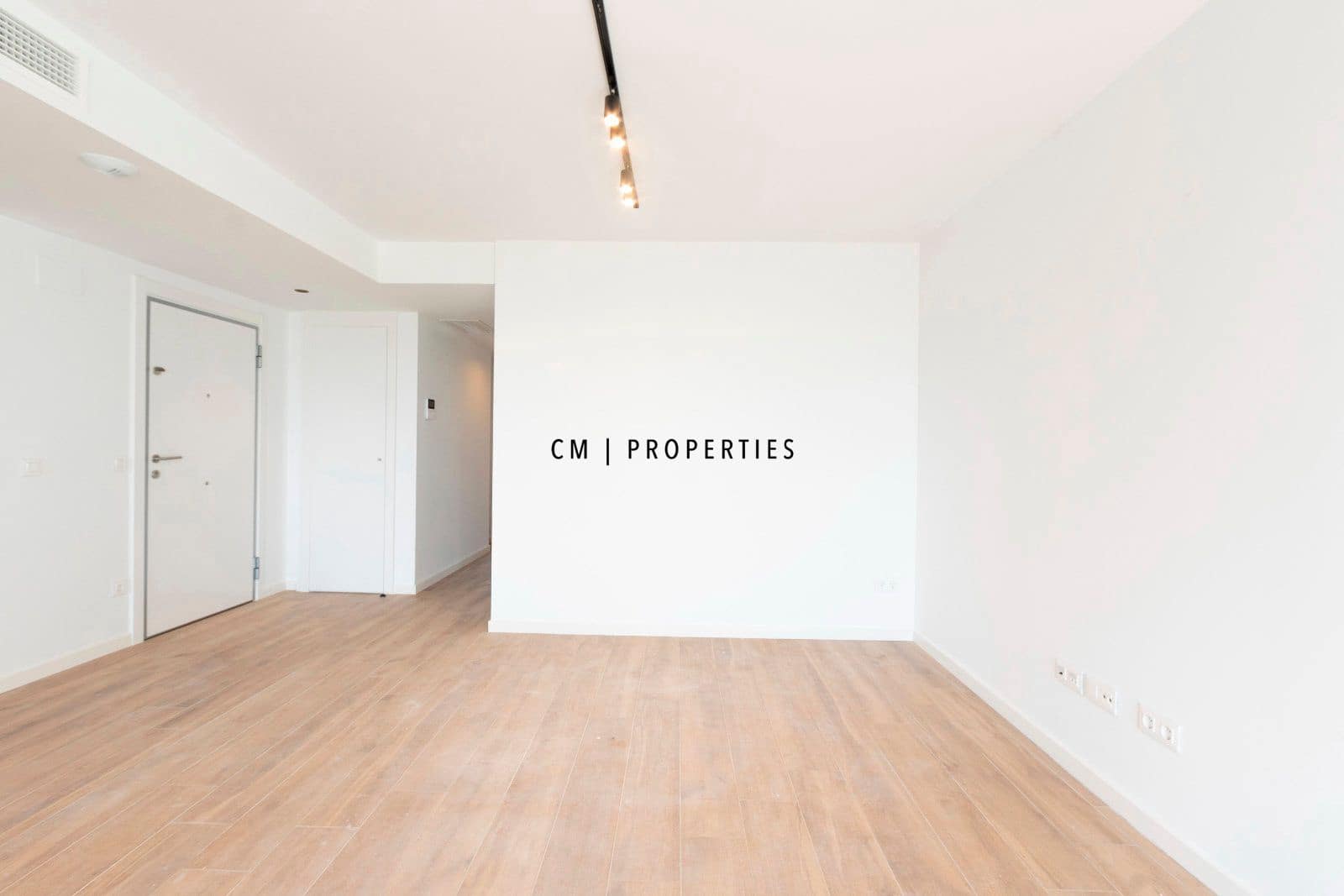 3 sypialnia Mieszkanie do wynajęcia w Miasto Walencja z basenem garażem - 2 000 € (Ref: 9473215)