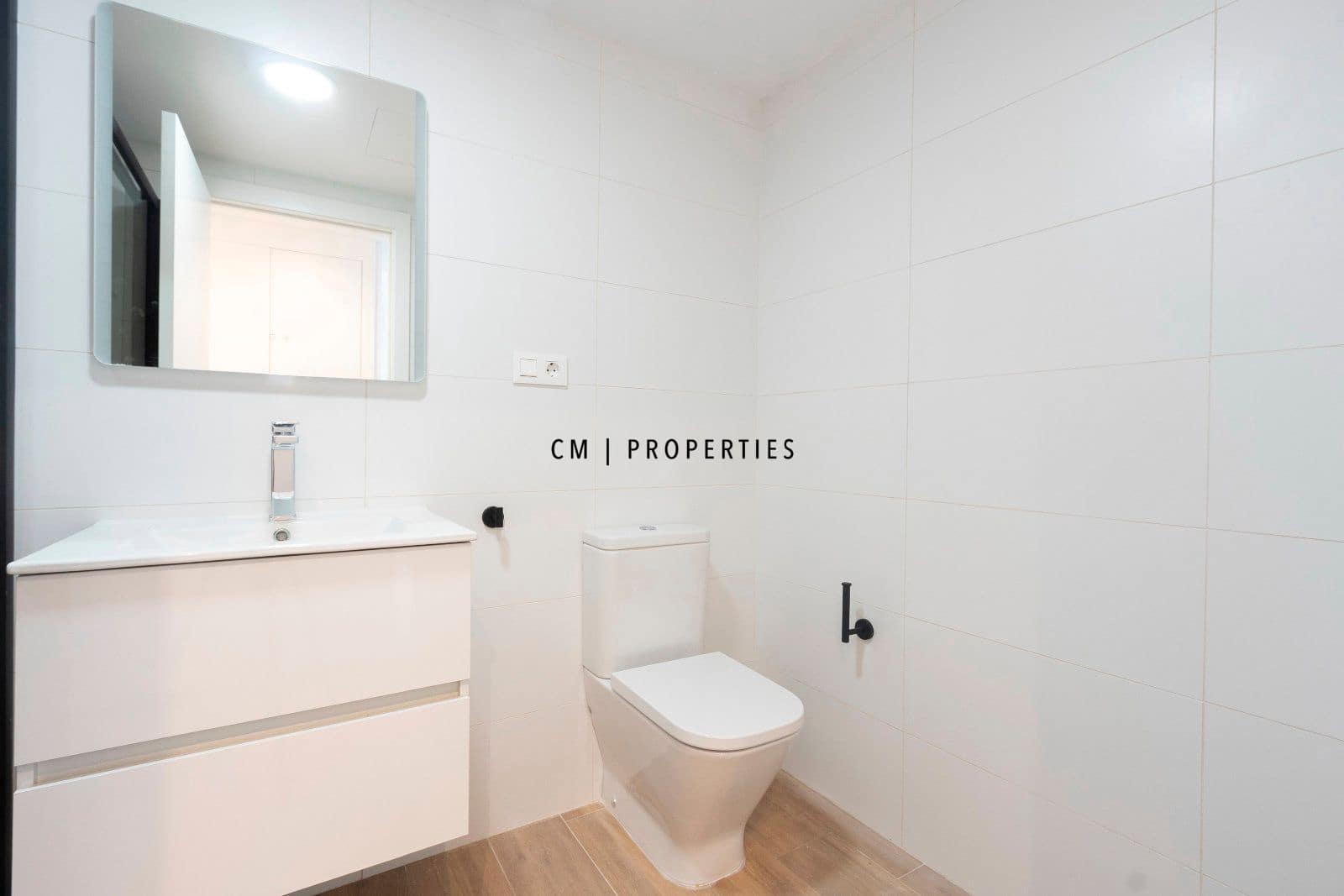 3 sypialnia Mieszkanie do wynajęcia w Miasto Walencja z basenem garażem - 2 000 € (Ref: 9473215)