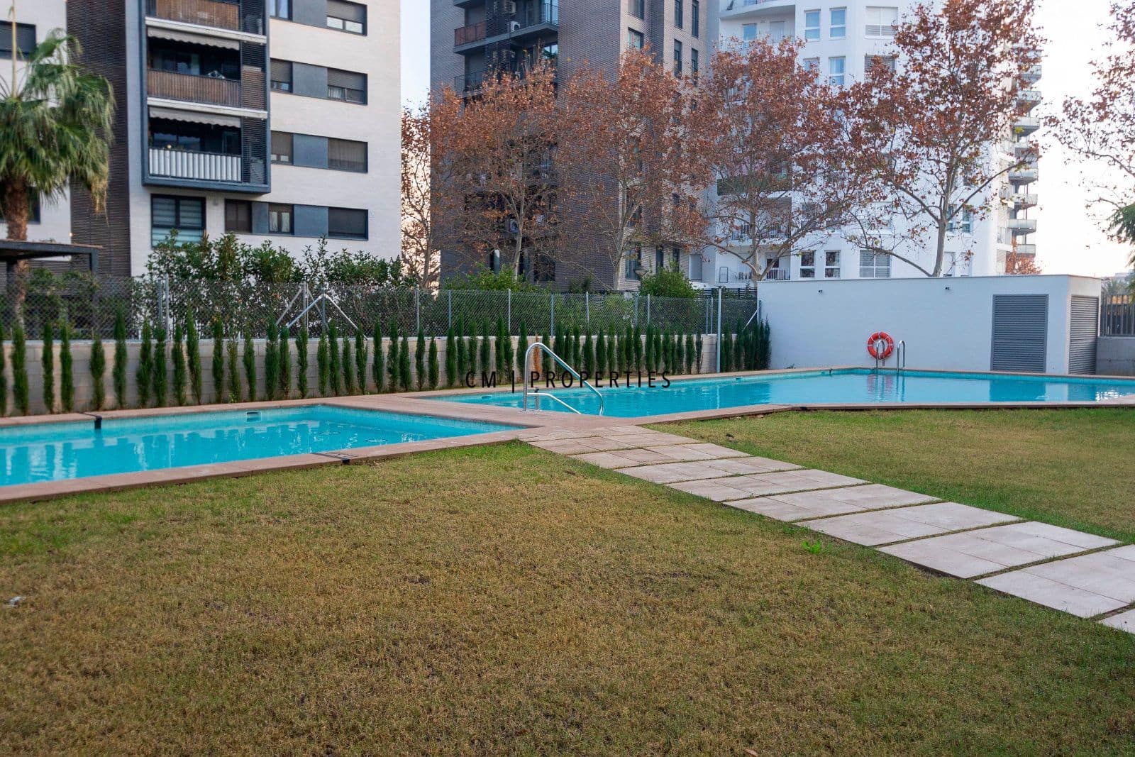 3 sypialnia Mieszkanie do wynajęcia w Miasto Walencja z basenem garażem - 2 000 € (Ref: 9473215)