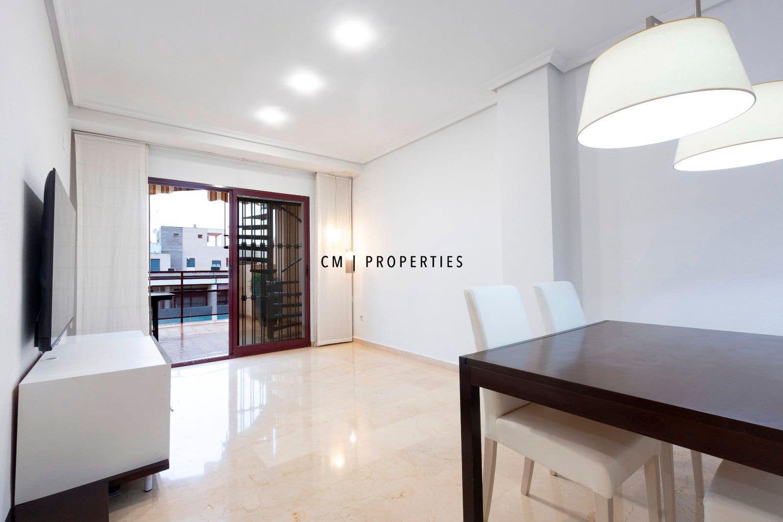 2 sypialnia Penthouse do wynajęcia w Catarroja z basenem garażem - 1 150 € (Ref: 9479253)