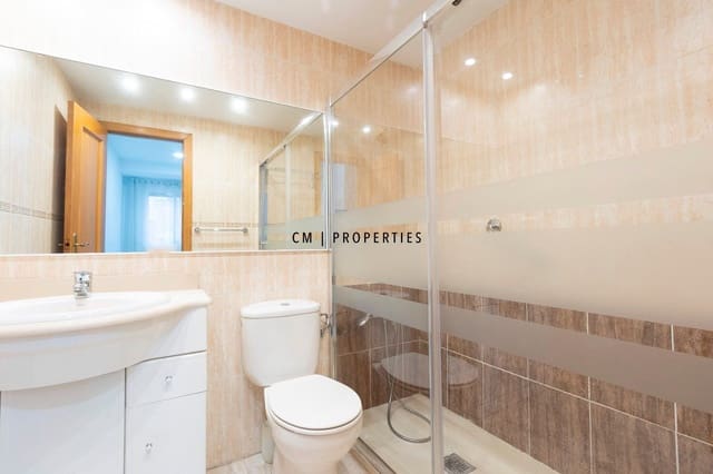 2 sypialnia Penthouse do wynajęcia w Catarroja z basenem garażem - 1 150 € (Ref: 9479253)