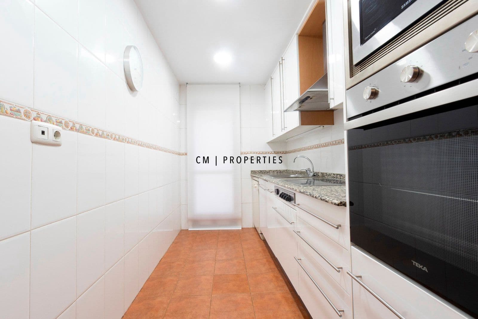 2 sypialnia Penthouse do wynajęcia w Catarroja z basenem garażem - 1 150 € (Ref: 9479253)