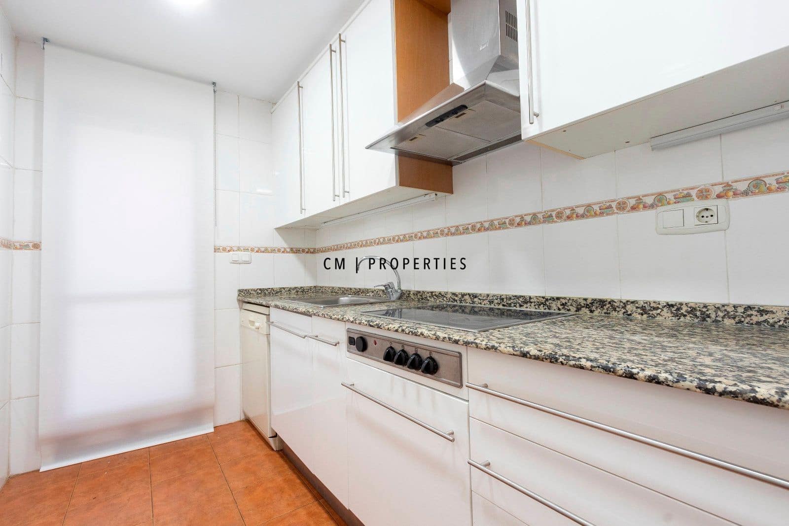 2 sypialnia Penthouse do wynajęcia w Catarroja z basenem garażem - 1 150 € (Ref: 9479253)