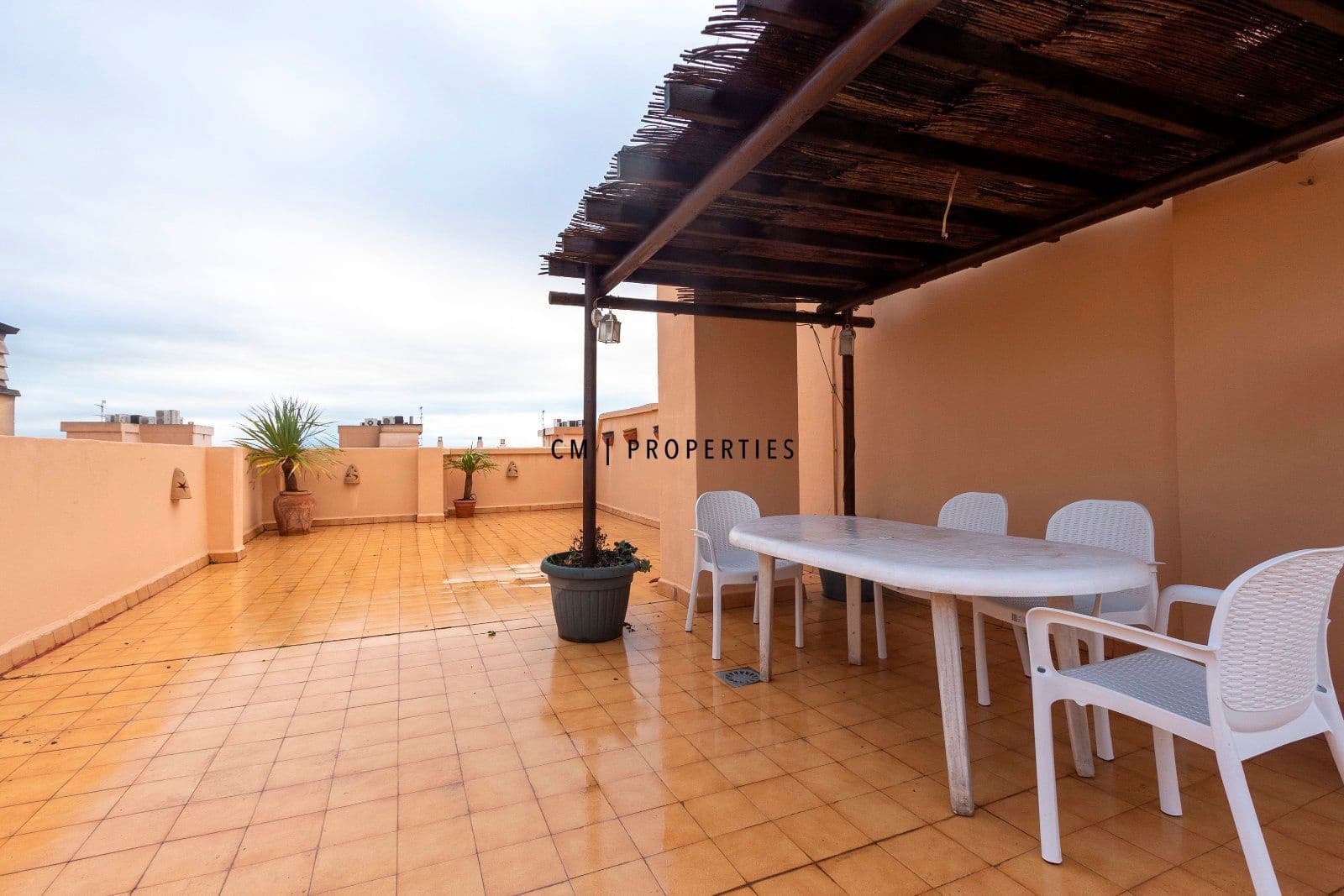 2 sypialnia Penthouse do wynajęcia w Catarroja z basenem garażem - 1 150 € (Ref: 9479253)