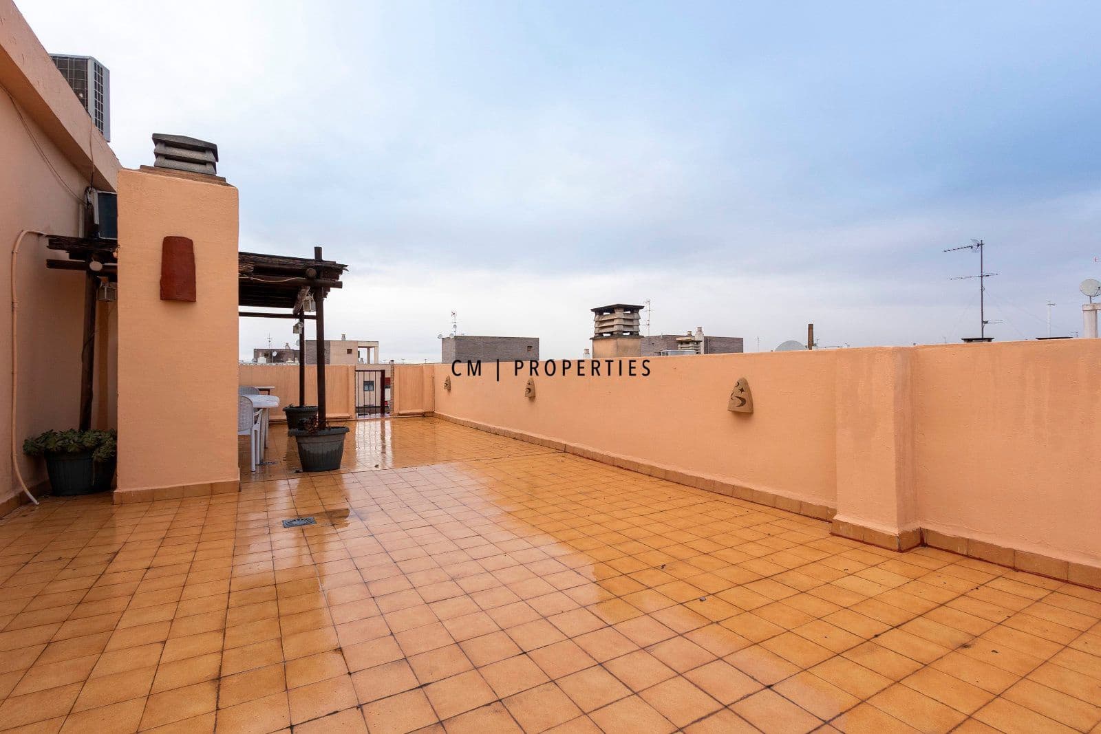 2 sypialnia Penthouse do wynajęcia w Catarroja z basenem garażem - 1 150 € (Ref: 9479253)