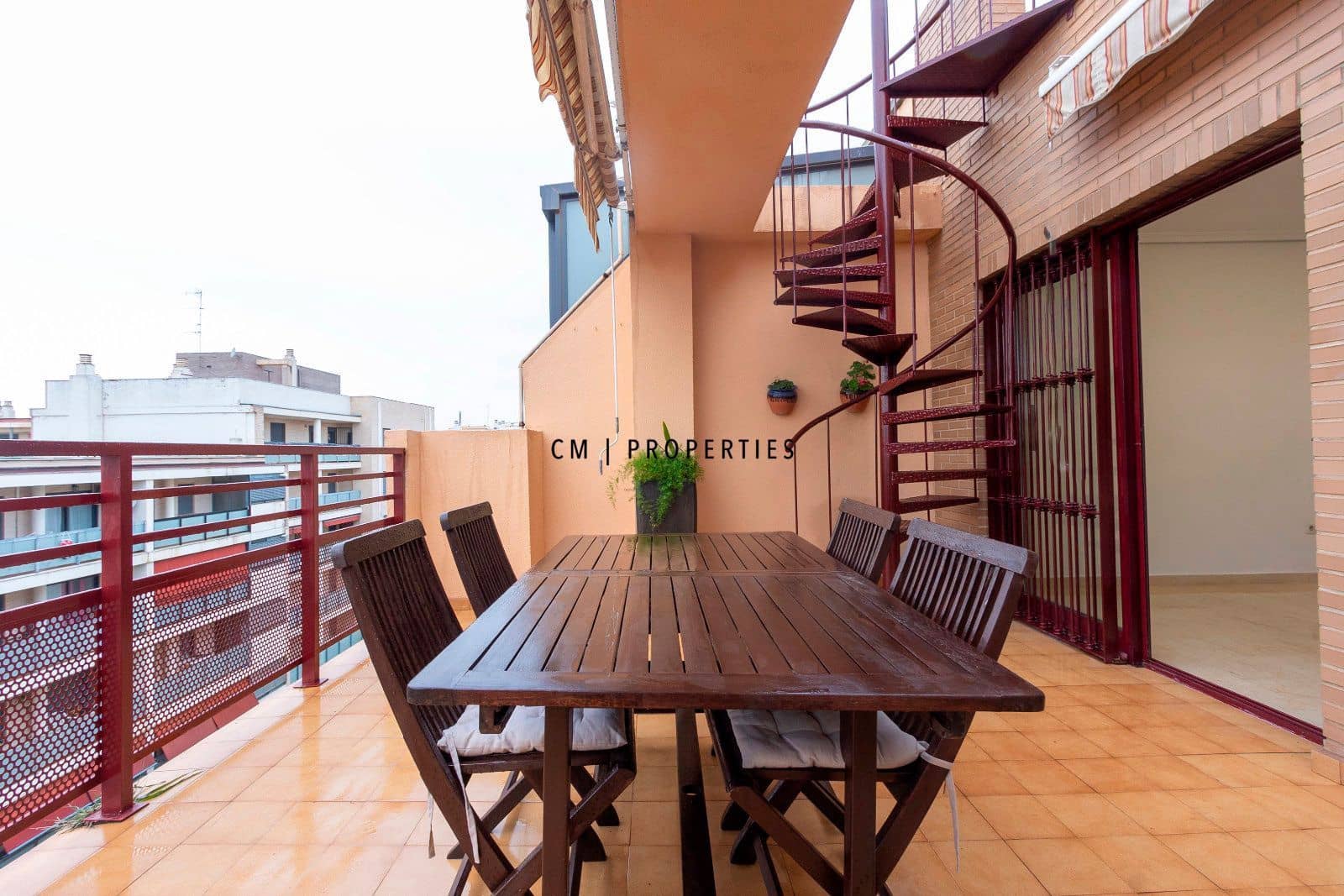 2 sypialnia Penthouse do wynajęcia w Catarroja z basenem garażem - 1 150 € (Ref: 9479253)