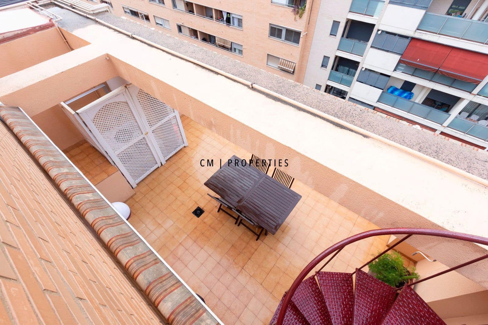 2 sypialnia Penthouse do wynajęcia w Catarroja z basenem garażem - 1 150 € (Ref: 9479253)