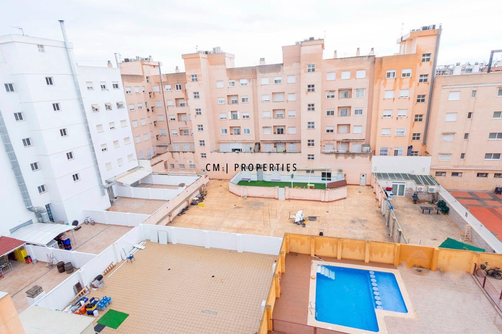 2 sypialnia Penthouse do wynajęcia w Catarroja z basenem garażem - 1 150 € (Ref: 9479253)