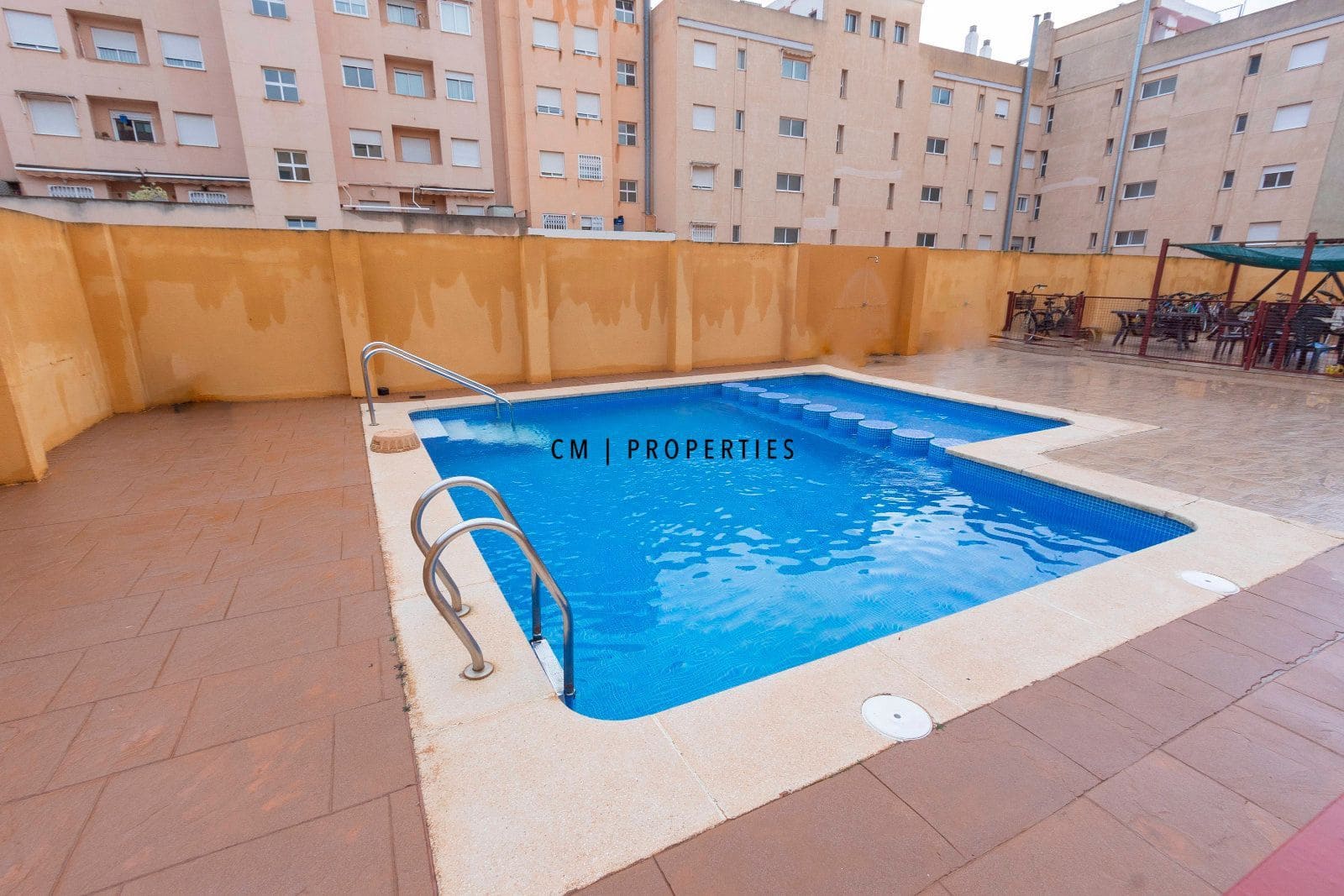 2 sypialnia Penthouse do wynajęcia w Catarroja z basenem garażem - 1 150 € (Ref: 9479253)