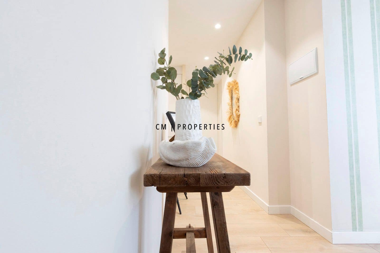 2 bedroom Flat for rent in Valencia city - € 1,650 (Ref: 9479387)