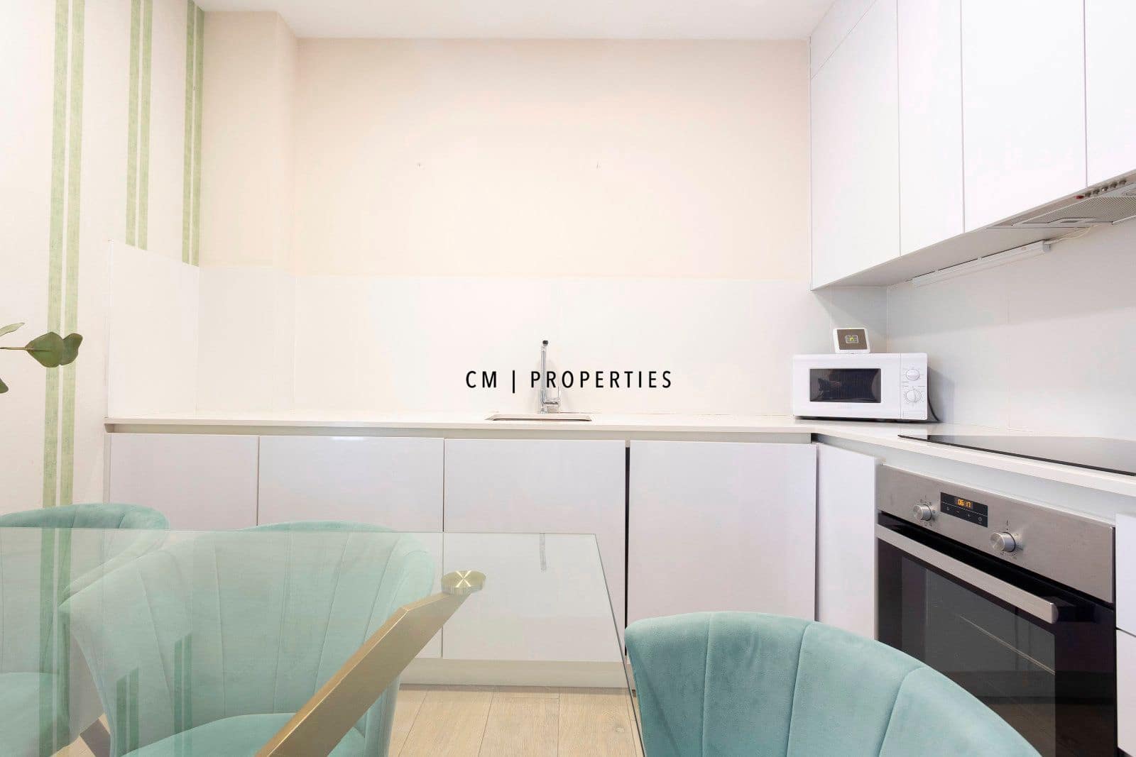 2 bedroom Flat for rent in Valencia city - € 1,650 (Ref: 9479387)