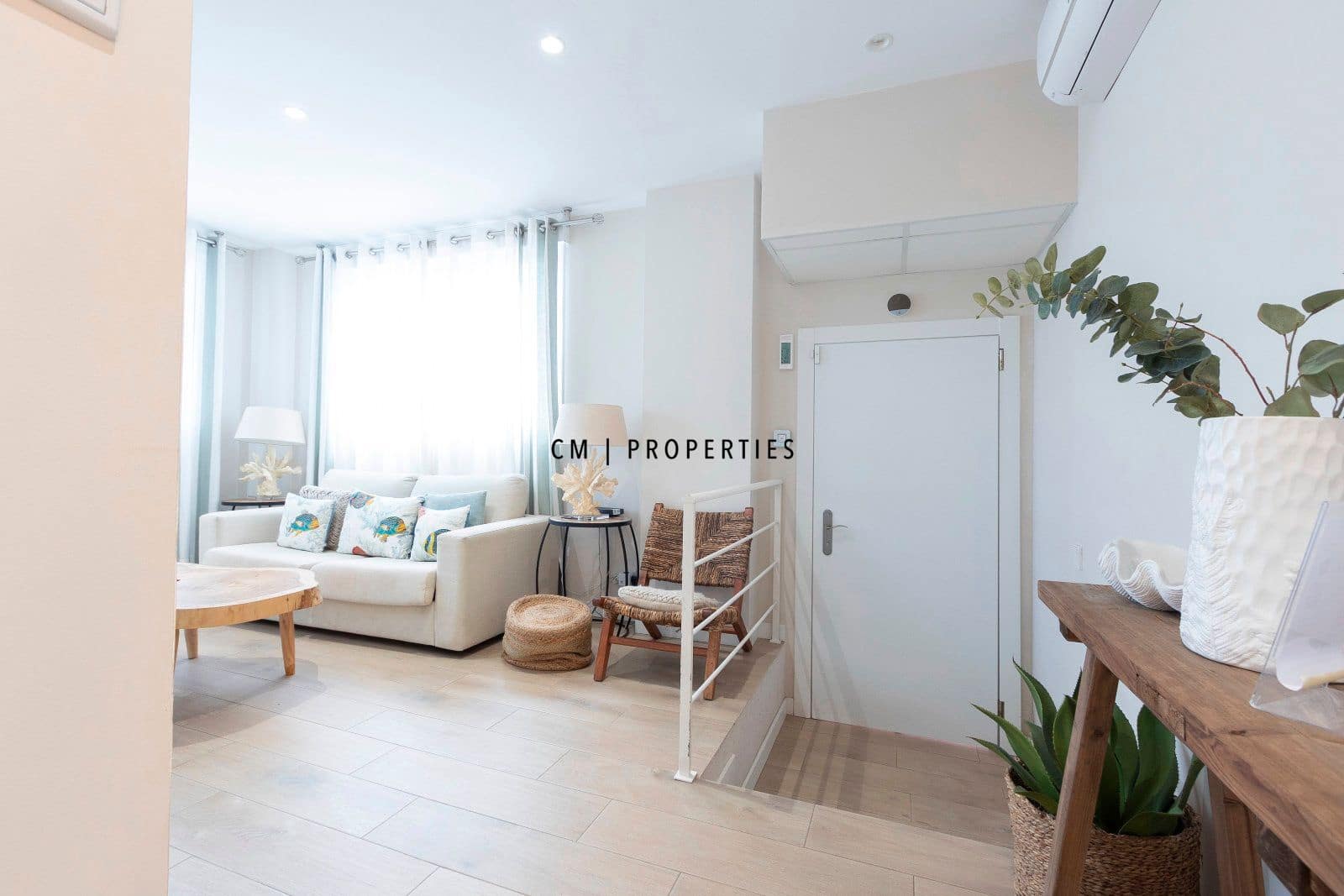 2 bedroom Flat for rent in Valencia city - € 1,650 (Ref: 9479387)