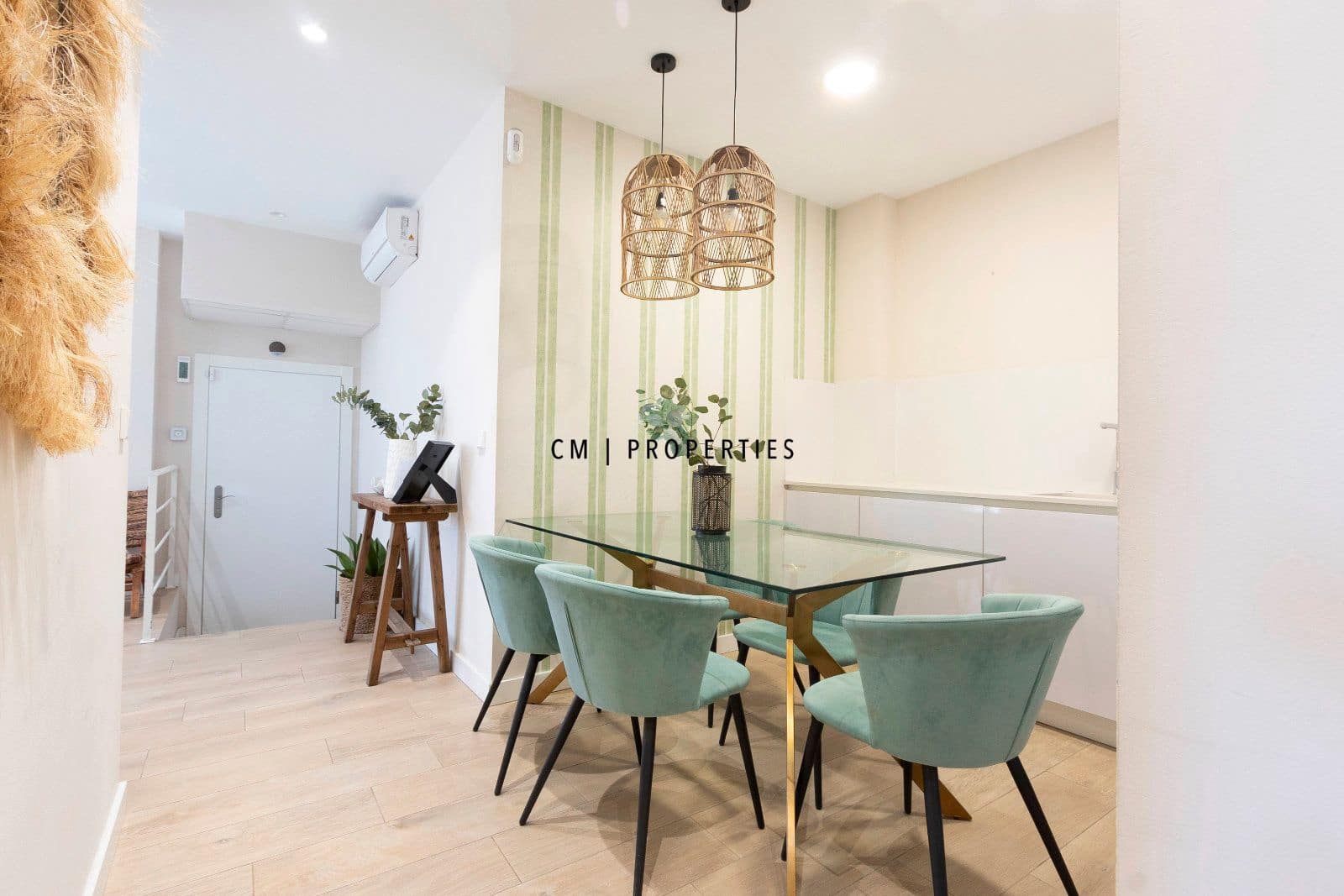 2 bedroom Flat for rent in Valencia city - € 1,650 (Ref: 9479387)