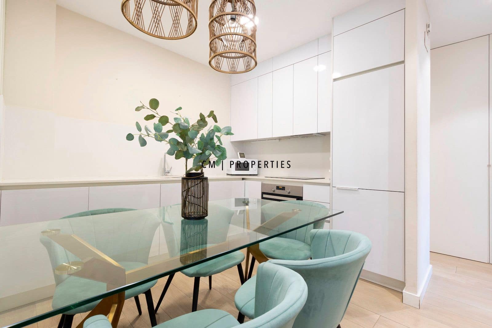 2 bedroom Flat for rent in Valencia city - € 1,650 (Ref: 9479387)