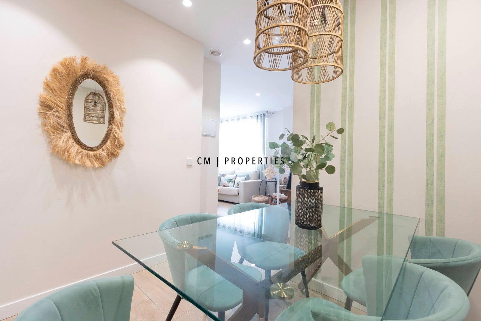 2 bedroom Flat for rent in Valencia city - € 1,650 (Ref: 9479387)