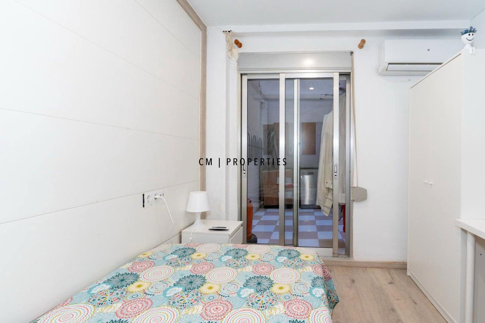 4 sypialnia Mieszkanie do wynajęcia w Miasto Walencja - 380 € (Ref: 9481355)