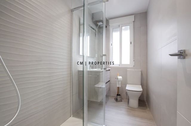 3 sovrum Lägenhet att hyra i Valencia stad med garage - 2 000 € (Ref: 9488522)