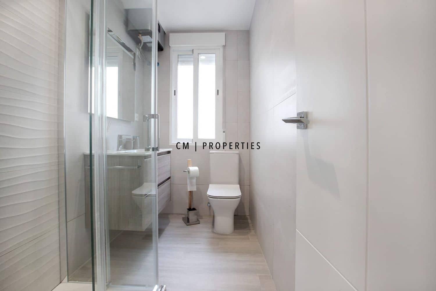 3 sovrum Lägenhet att hyra i Valencia stad med garage - 2 000 € (Ref: 9488522)