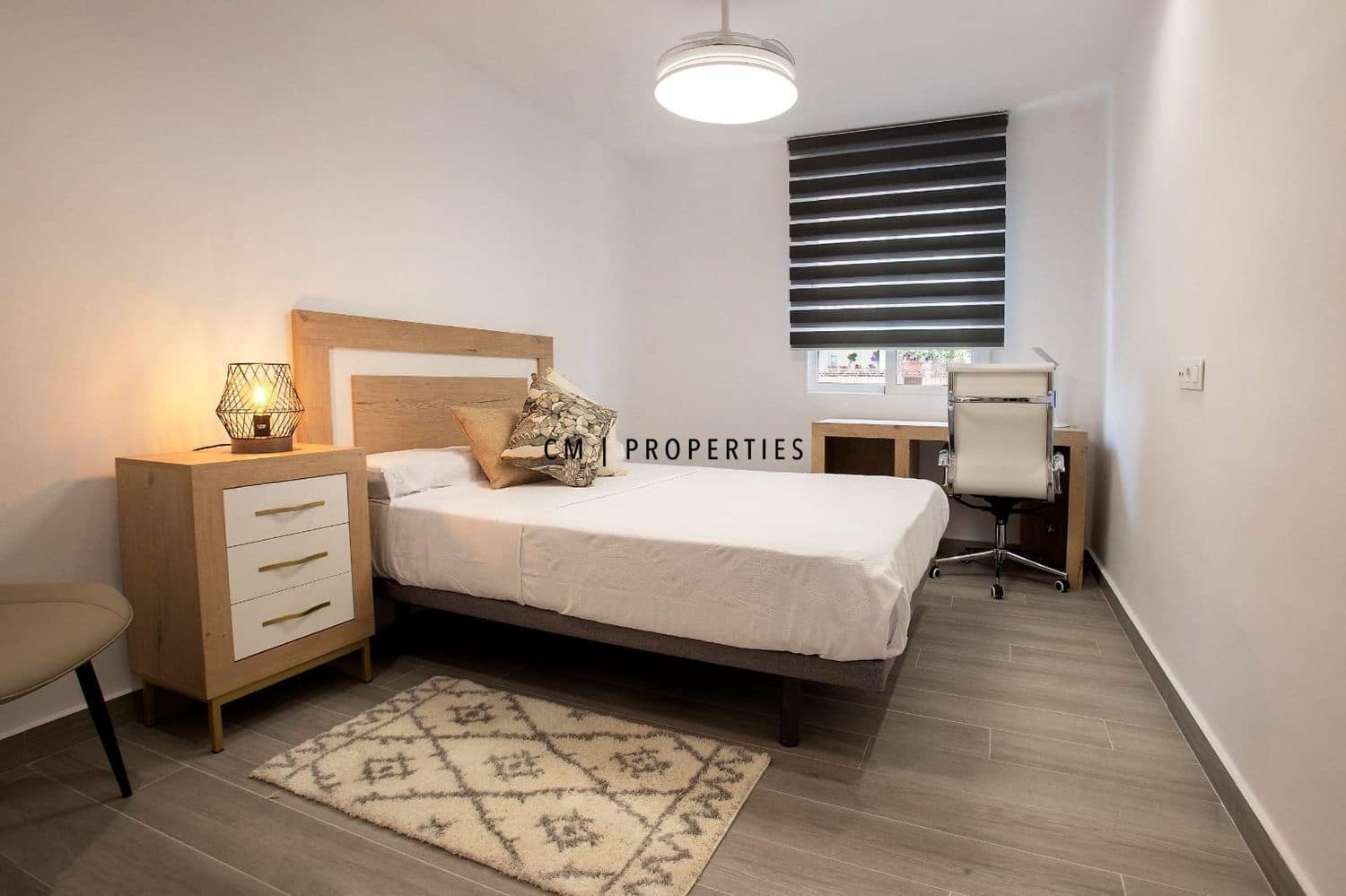 3 sovrum Lägenhet att hyra i Valencia stad med garage - 2 000 € (Ref: 9488522)