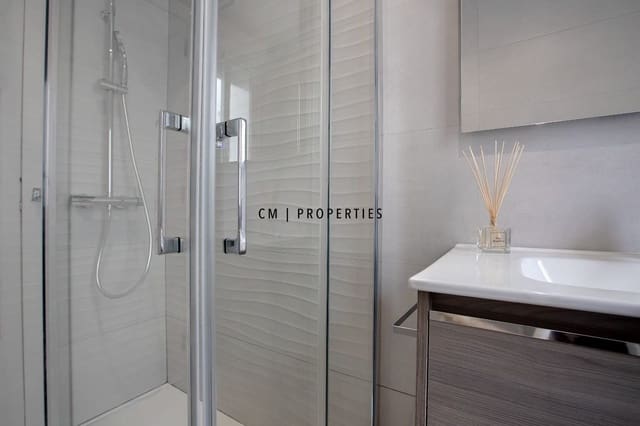 3 sovrum Lägenhet att hyra i Valencia stad med garage - 2 000 € (Ref: 9488522)