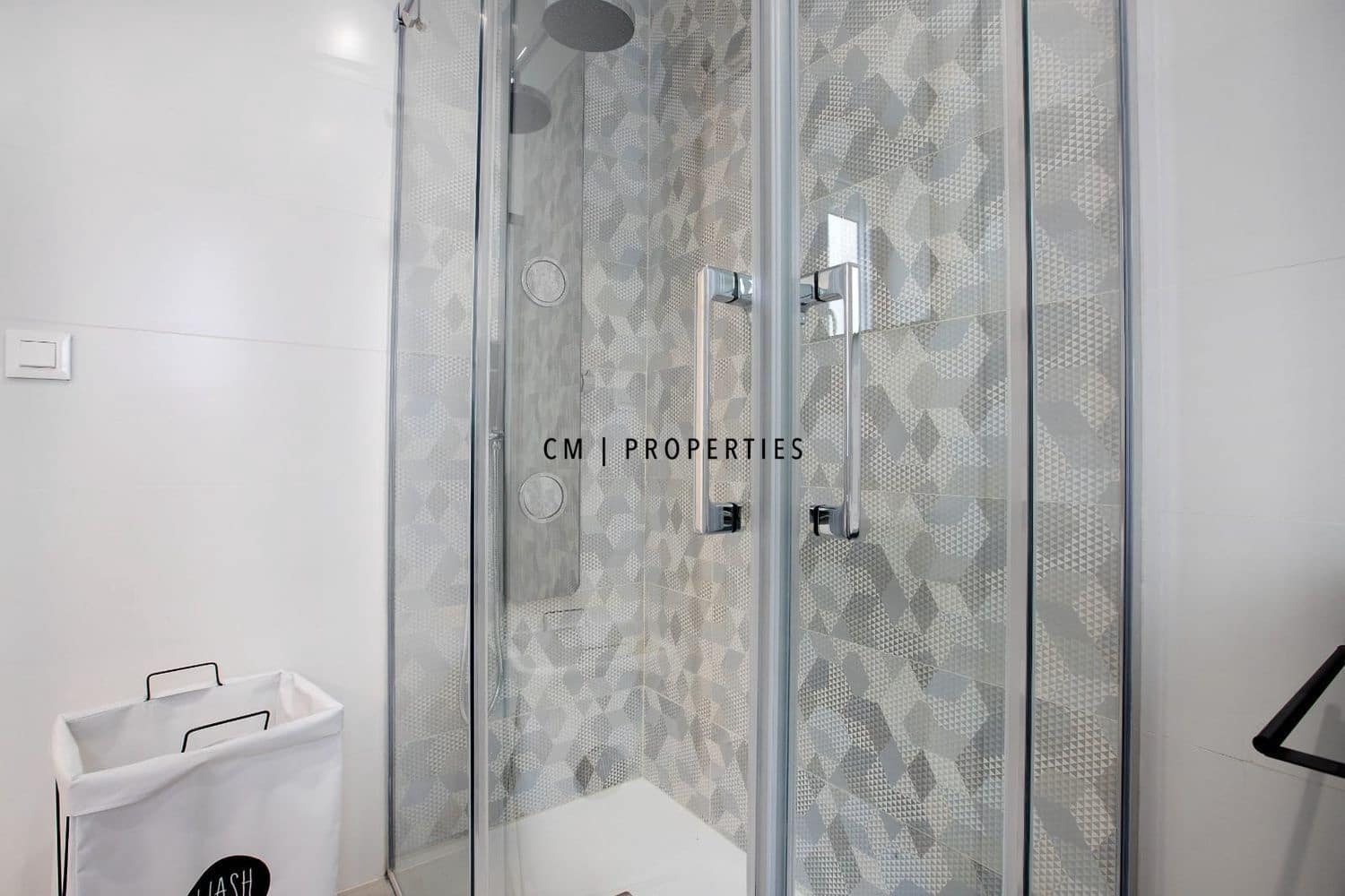 3 sovrum Lägenhet att hyra i Valencia stad med garage - 2 000 € (Ref: 9488522)