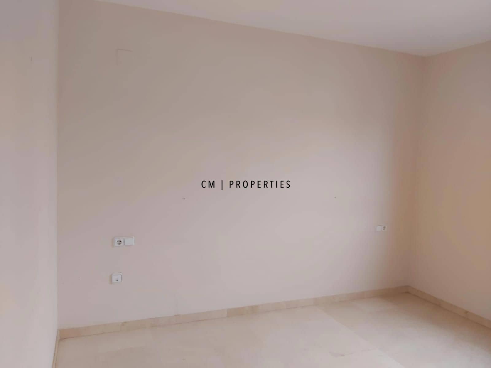 3 slaapkamer Flat te huur in Valencia stad met garage - € 1.750 (Ref: 9489787)