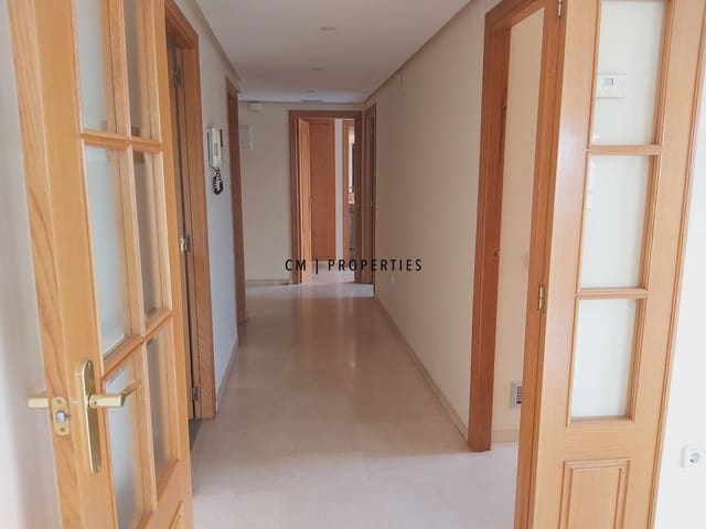 3 slaapkamer Flat te huur in Valencia stad met garage - € 1.700 (Ref: 9489787)