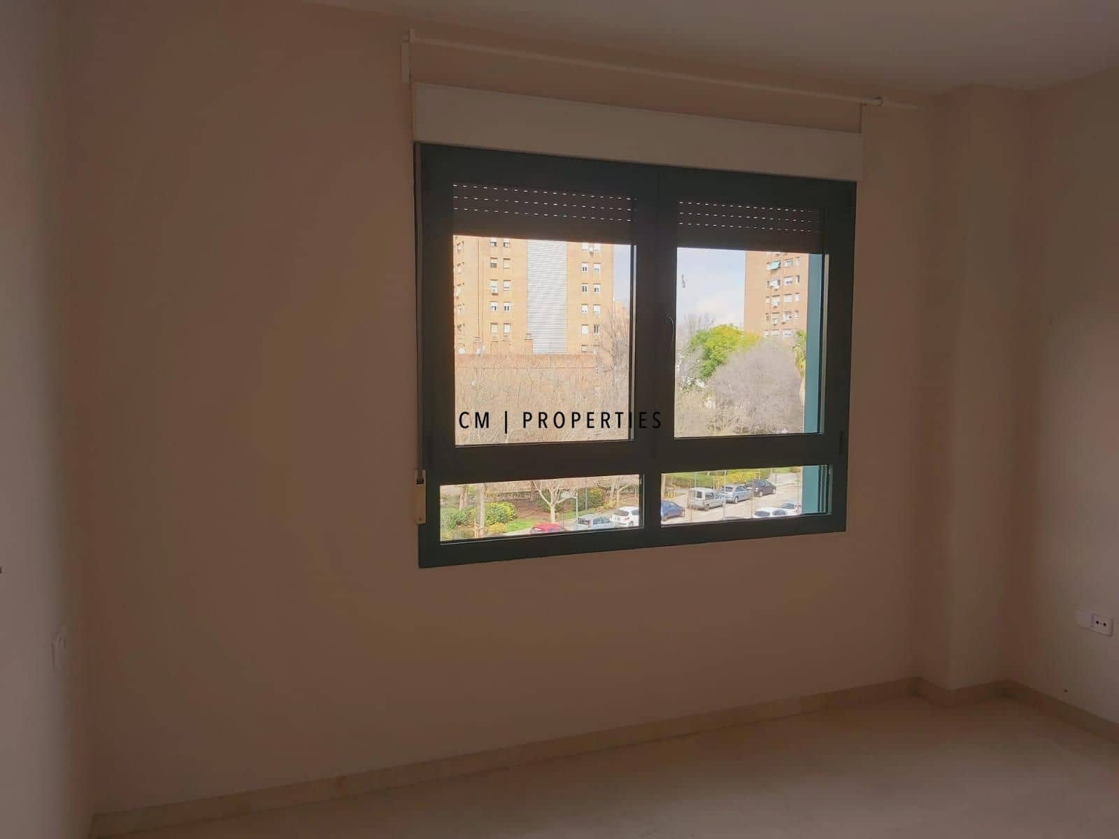 3 slaapkamer Flat te huur in Valencia stad met garage - € 1.750 (Ref: 9489787)