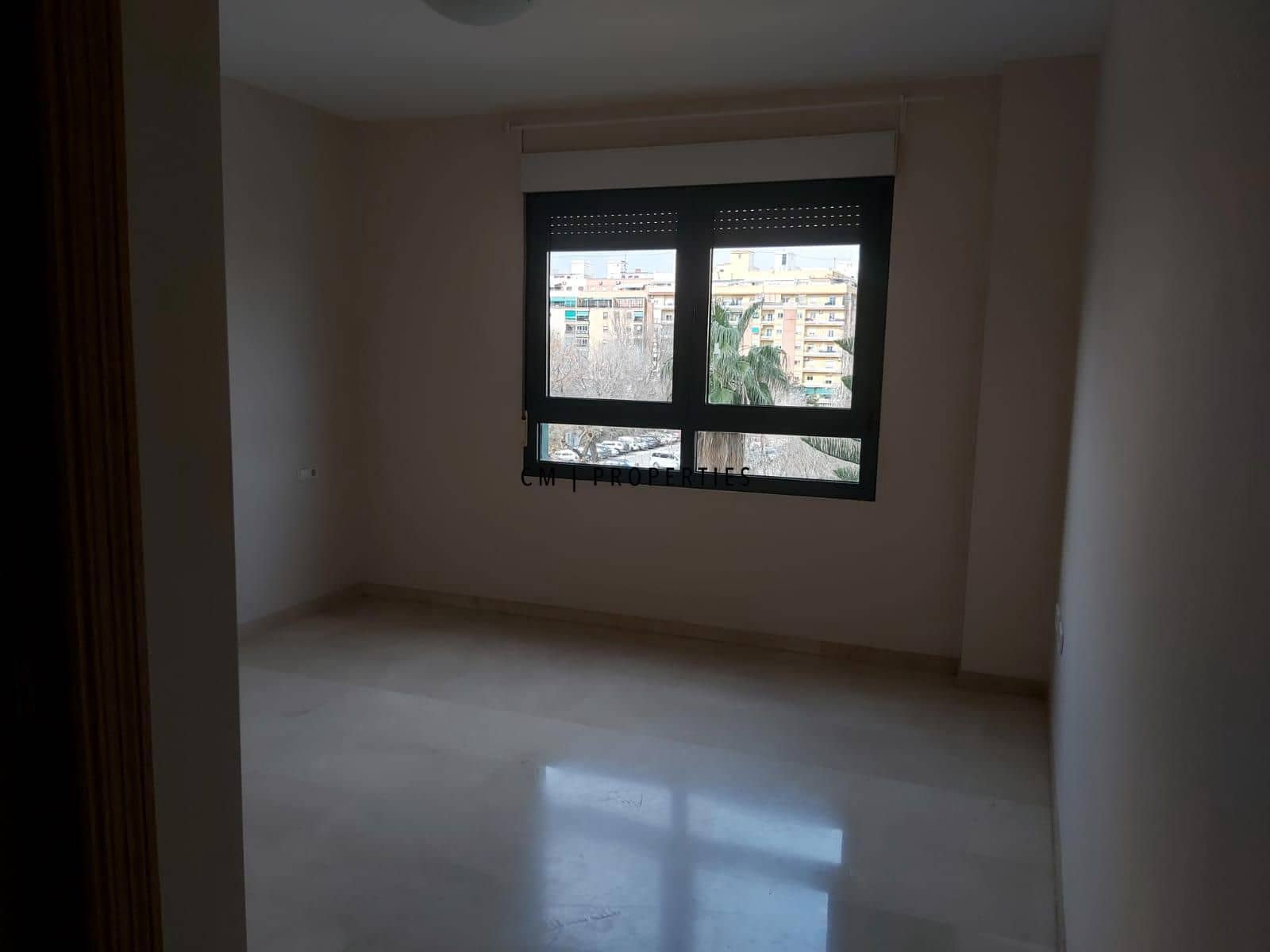 3 slaapkamer Flat te huur in Valencia stad met garage - € 1.750 (Ref: 9489787)