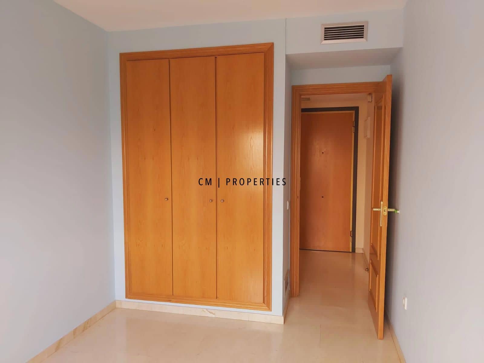 3 slaapkamer Flat te huur in Valencia stad met garage - € 1.750 (Ref: 9489787)