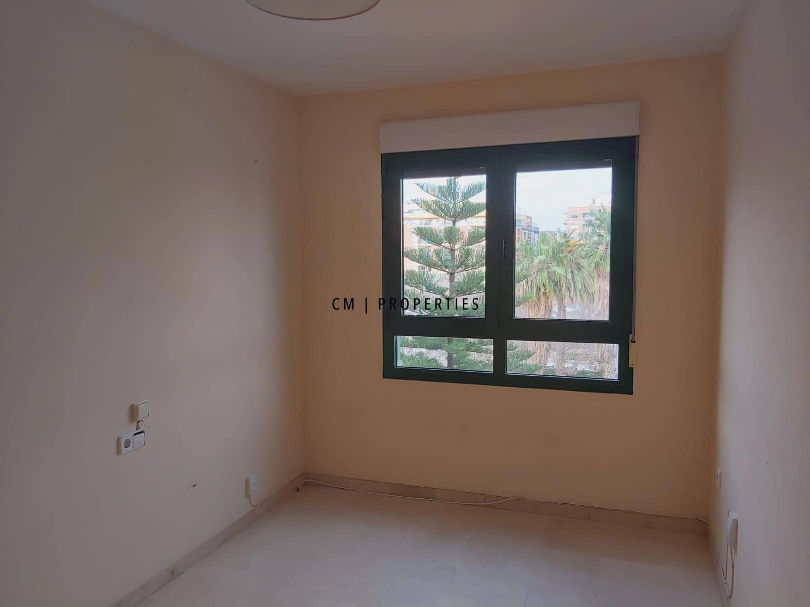 3 slaapkamer Flat te huur in Valencia stad met garage - € 1.750 (Ref: 9489787)