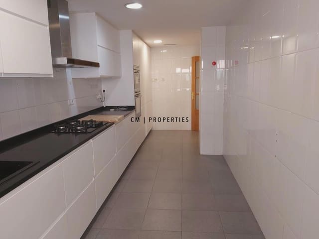 3 slaapkamer Flat te huur in Valencia stad met garage - € 1.700 (Ref: 9489787)