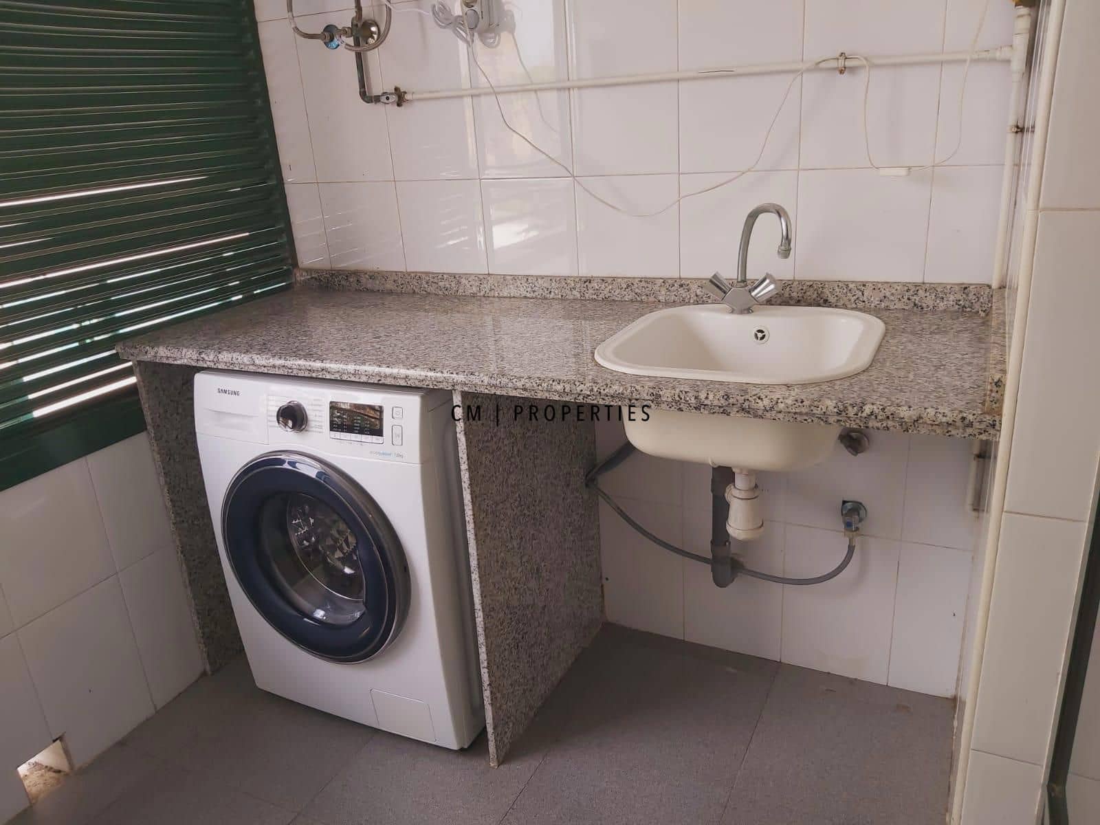 3 slaapkamer Flat te huur in Valencia stad met garage - € 1.750 (Ref: 9489787)