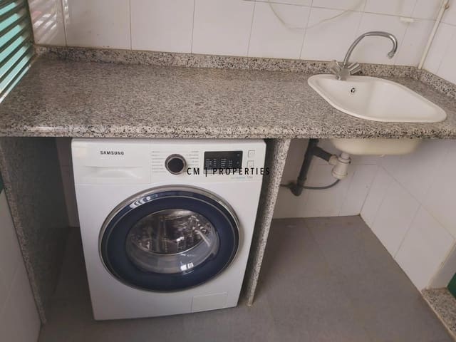 3 slaapkamer Flat te huur in Valencia stad met garage - € 1.700 (Ref: 9489787)